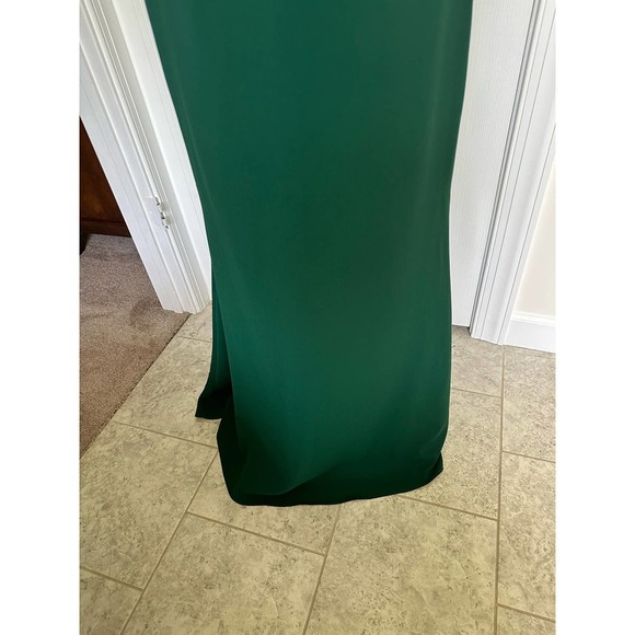 BADGLEY MISCHKA Tyler Emerald Lace Gown 8 MSRP $635 - Picture 4 of 12